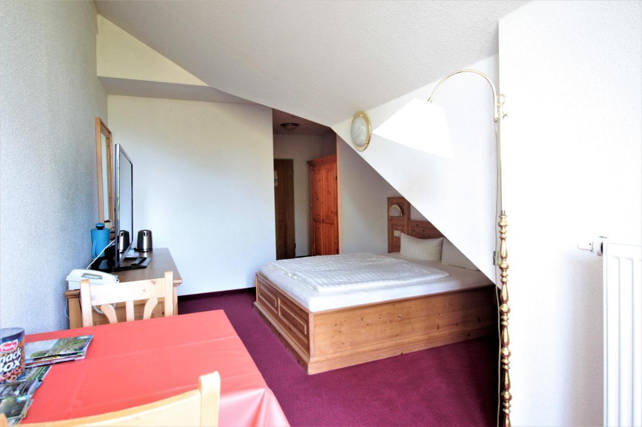 Ruhiges Doppelzimmer Im Hotel Ahornhof Lindberg Bagian luar foto