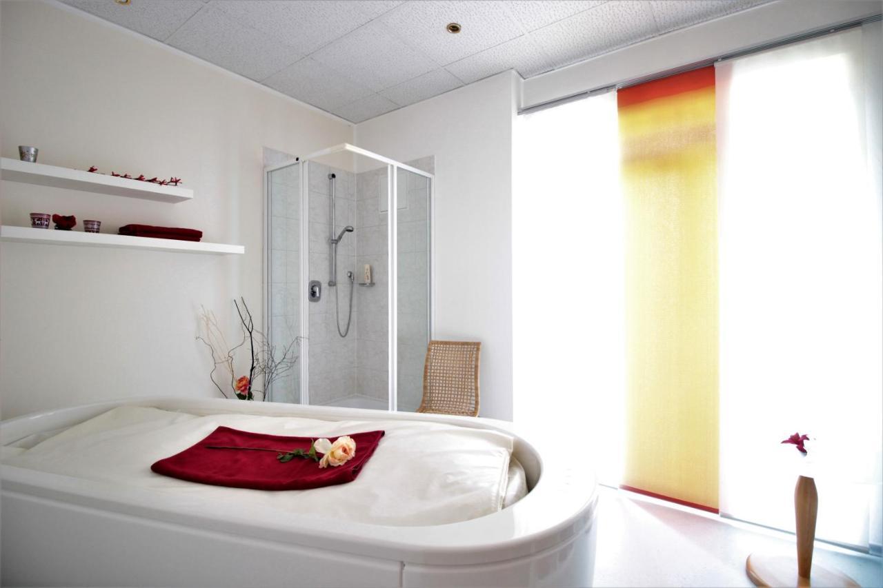 Ruhiges Doppelzimmer Im Hotel Ahornhof Lindberg Bagian luar foto